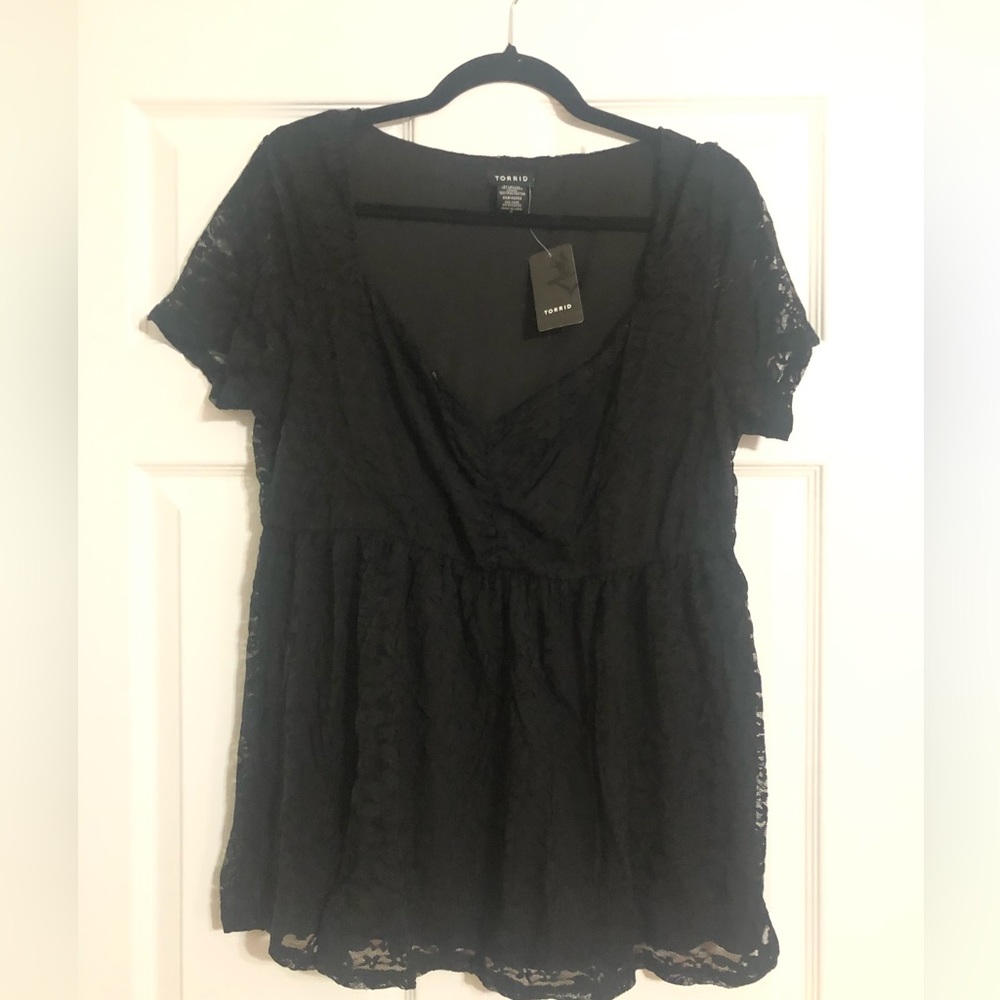 Black cap sleeve lace stretchy top | Torrid size 0
